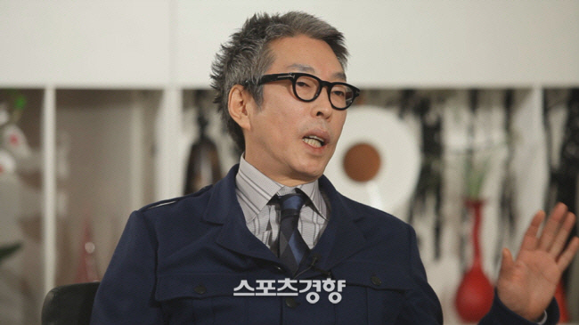 목회자로 활동 중인 서세원 근황… "재혼한 아내·5세 딸과 간증 집회 참석” | 인스티즈