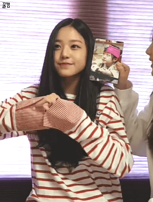 내가 바로 아이즈원 센터 킹원영 ㅋㅋ | 인스티즈