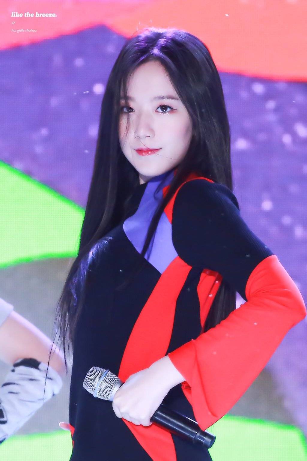 (여자)아이들의 백설공주 슈화.jpgif (161장) | 인스티즈