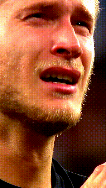 진심으로 울먹이는 카리우스.gif | 인스티즈