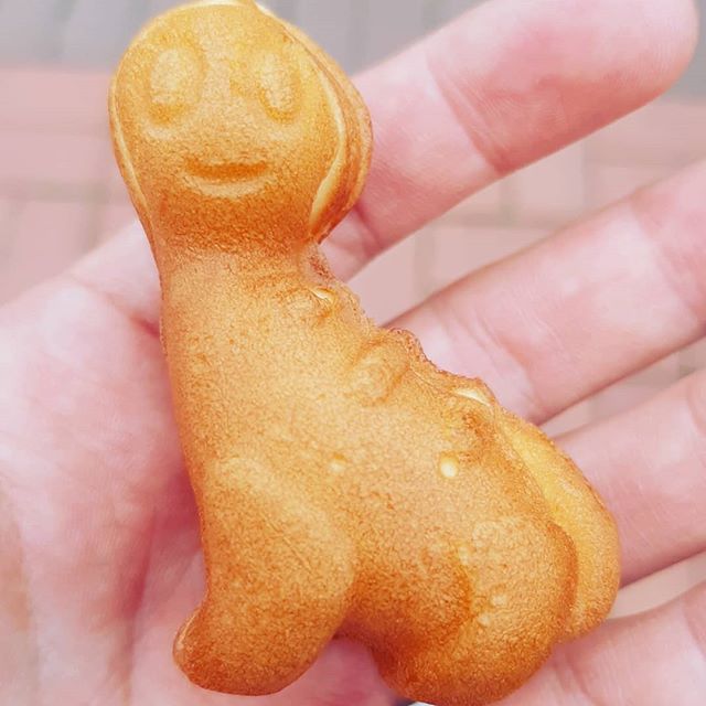 공룡 박물관에서 파는 빵..jpg | 인스티즈