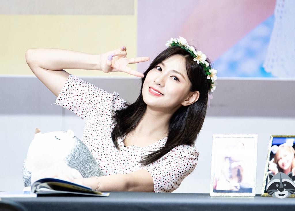 [에이핑크] 자몽 에이드 마셔서 하영이 | 인스티즈