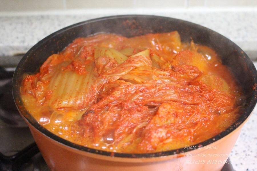 짱맛인 묵은지 김치찜.jpgif | 인스티즈