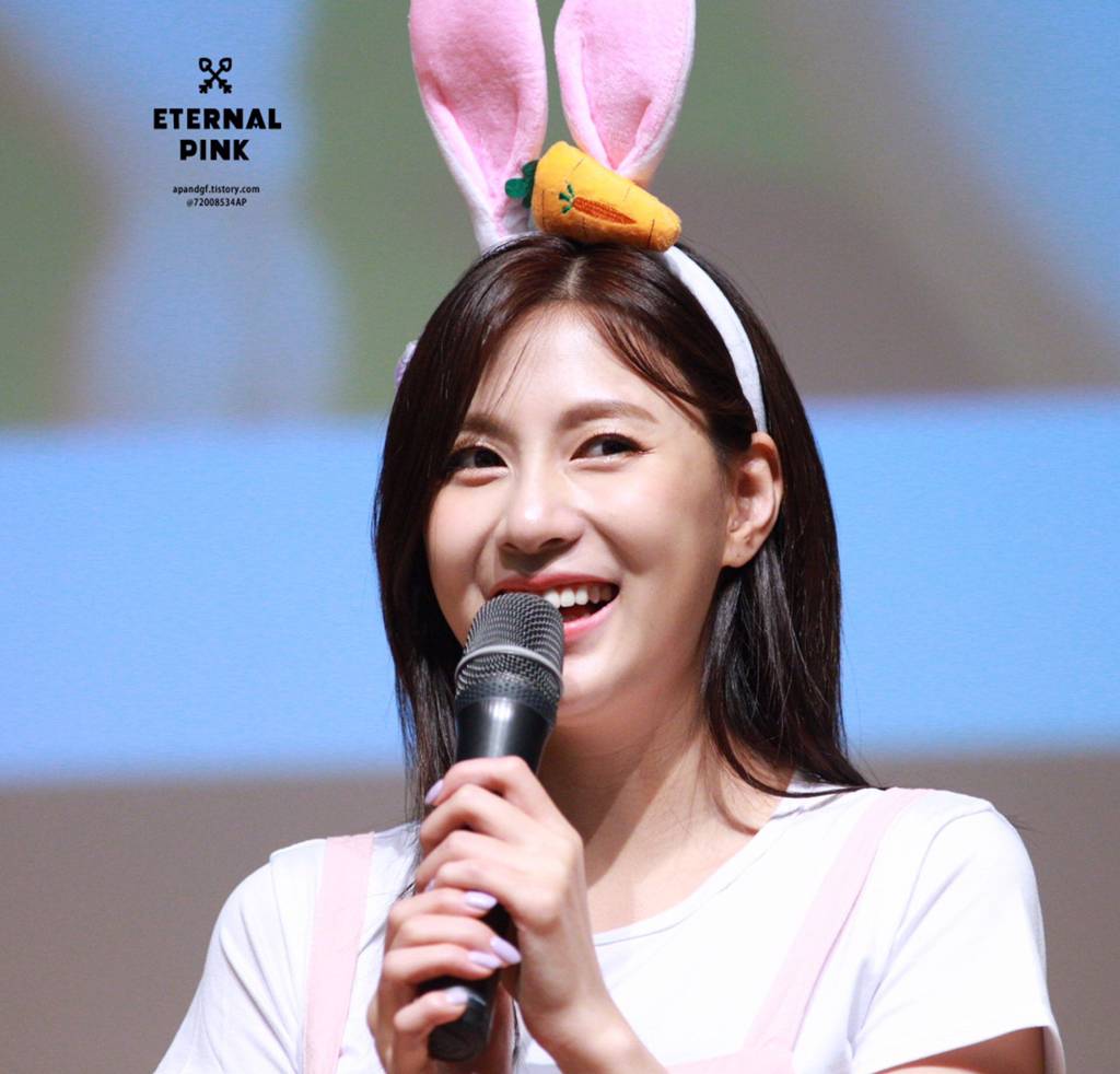 [에이핑크] 자몽 에이드 마셔서 하영이 | 인스티즈