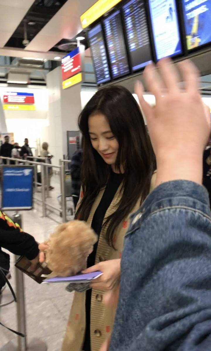 오늘자 블랙핑크 지수 노보정 직찍 | 인스티즈