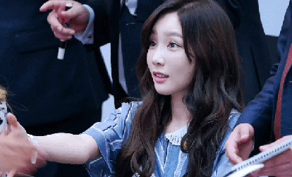 팬의 배신에 충격받은 김태연.gif | 인스티즈