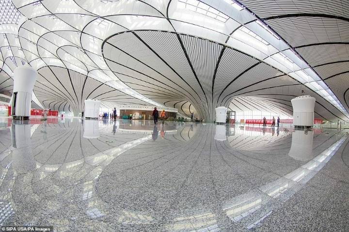 중국에서 짓고있는 공항 jpg | 인스티즈
