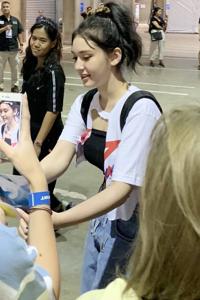 팬 서비스 해주는 전소미 ㄷㄷ | 인스티즈