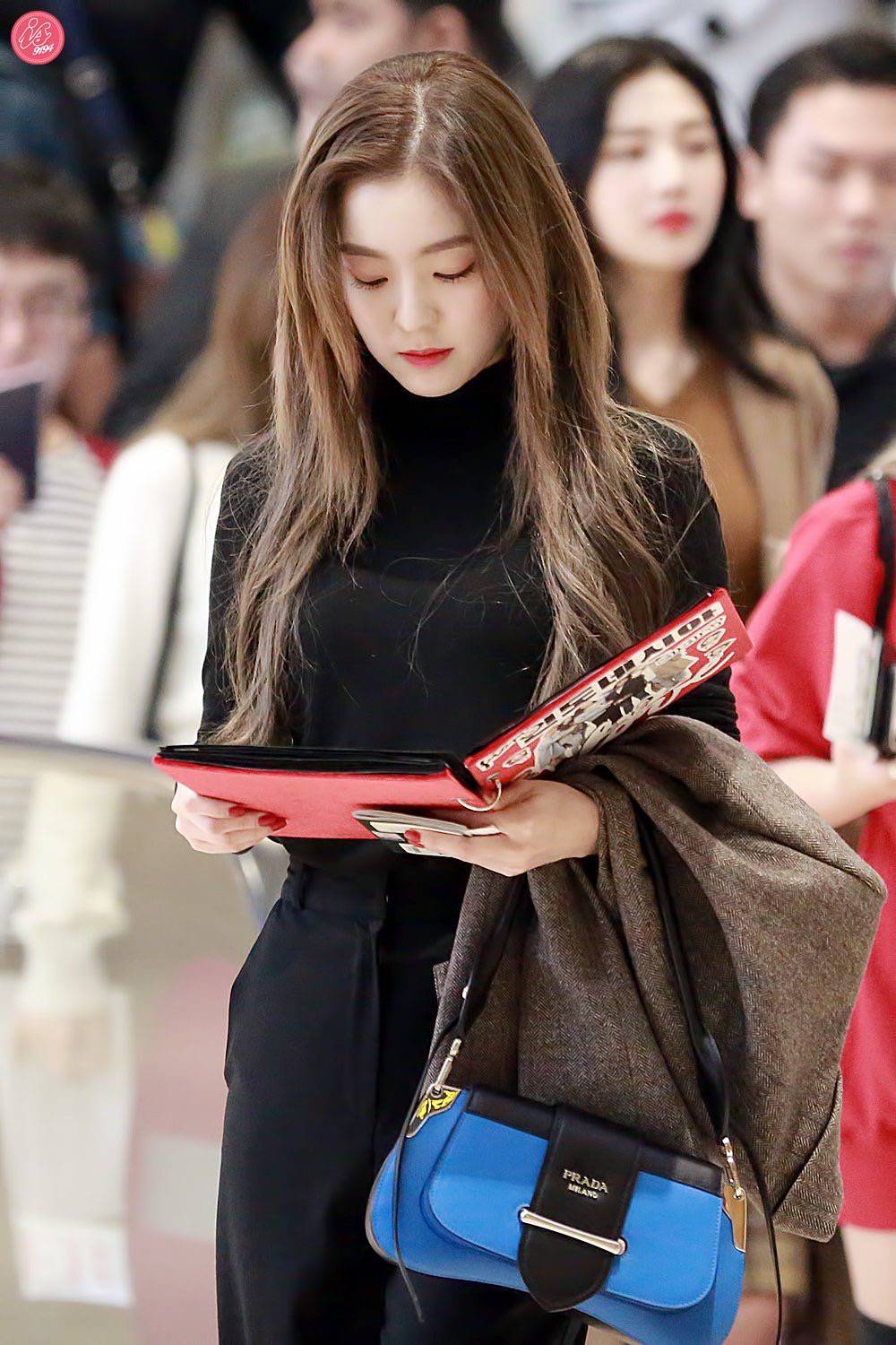 취향저격인 레드벨벳 아이린 목폴라 입었을때.jpg | 인스티즈