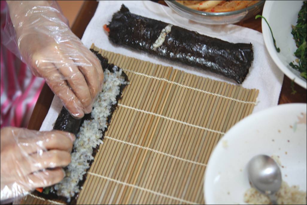 김밥 마는 나무 판데기 이거 이름 뭐야? | 인스티즈