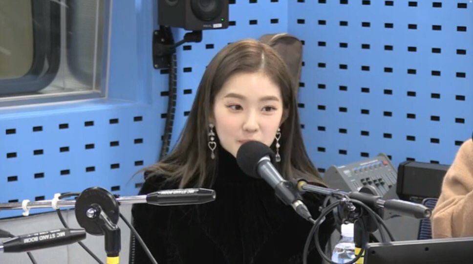 취향저격인 레드벨벳 아이린 목폴라 입었을때.jpg | 인스티즈