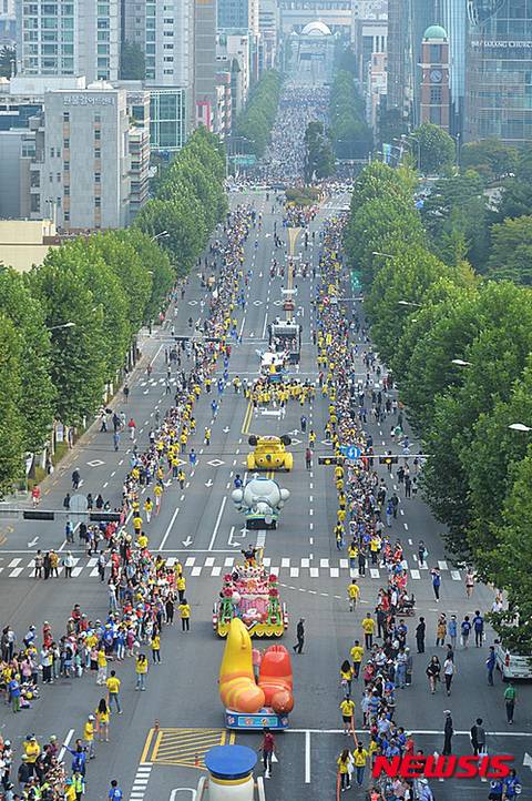 집회 인원이 200만이라고?? 구라치지마ㅋㅋ (구라아님) | 인스티즈