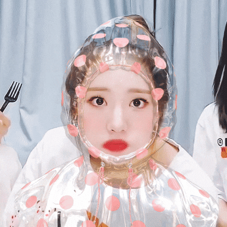 프로미스나인에서 가장 진중하고 과묵한 멤버 | 인스티즈