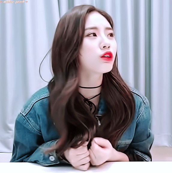 프로미스나인에서 가장 진중하고 과묵한 멤버 | 인스티즈