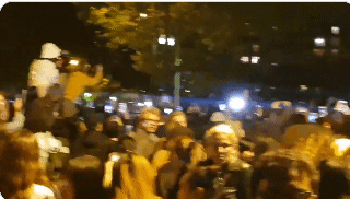 파리 패션쇼에서의 블랙핑크 리사의 인기 | 인스티즈