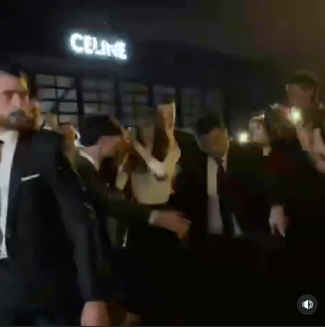 파리 패션쇼에서의 블랙핑크 리사의 인기 | 인스티즈