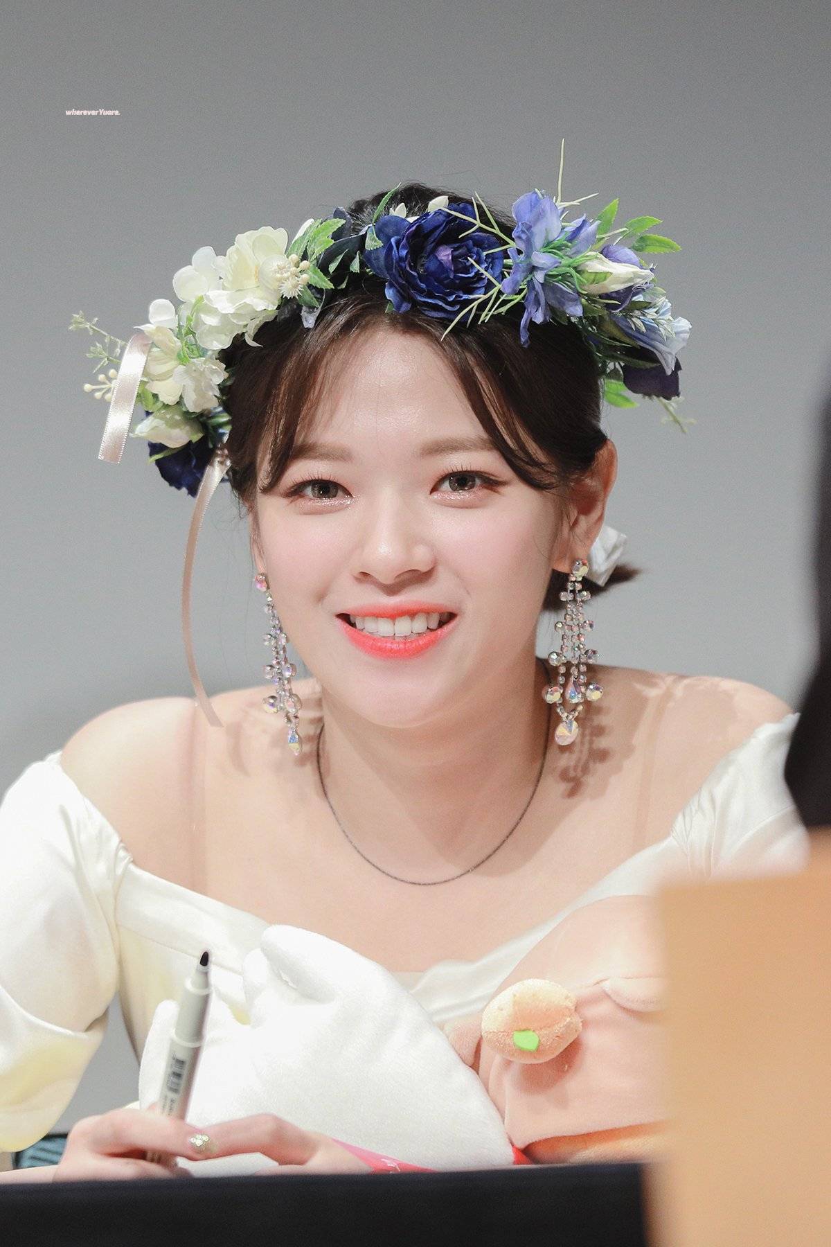 화관쓴 트와이스 정연이.jpg | 인스티즈