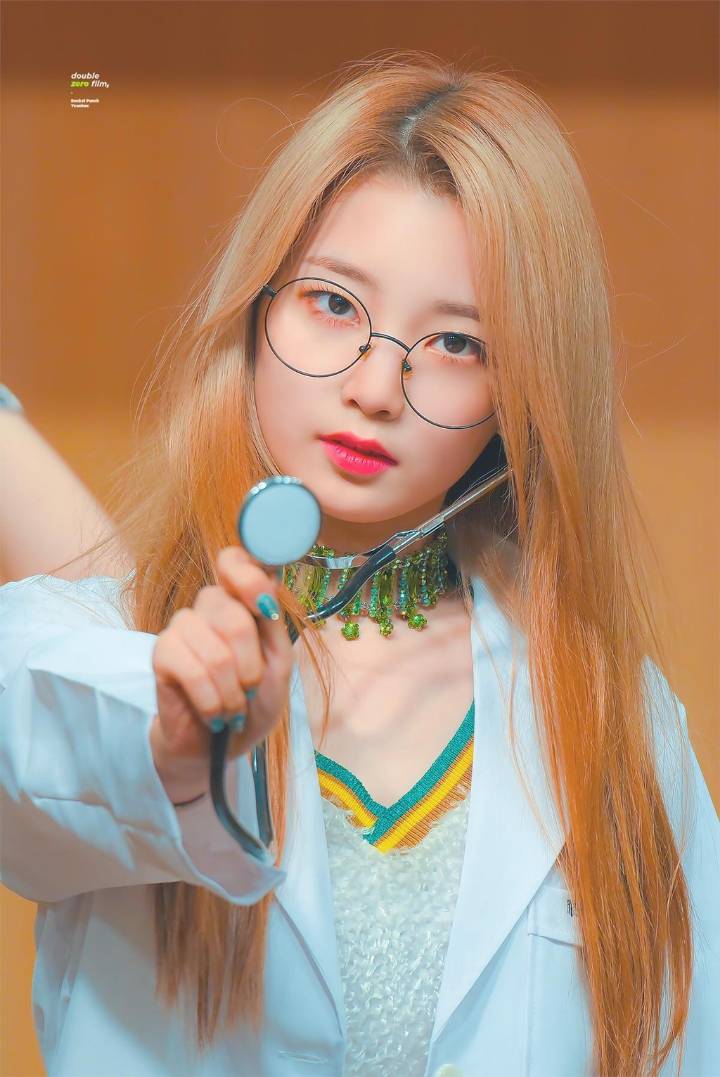 레드벨벳 슬기 느낌나는 신인 걸그룹 로켓펀치 연희 | 인스티즈