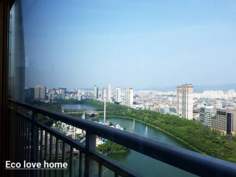 한강뷰,바다뷰 뛰어넘는 이색뷰 아파트.jpg | 인스티즈