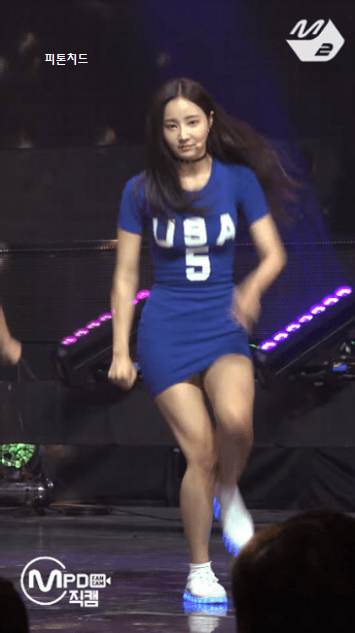 연우 레전드 의상.gif | 인스티즈