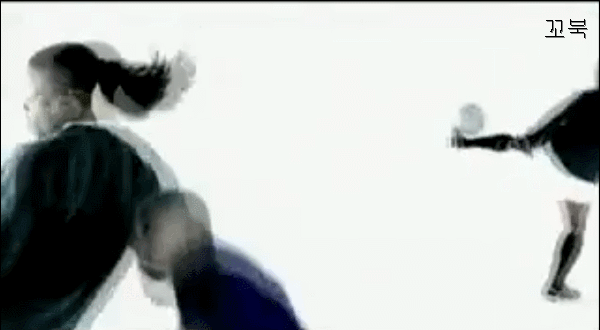 날로 먹는 라이언 긱스.gif | 인스티즈