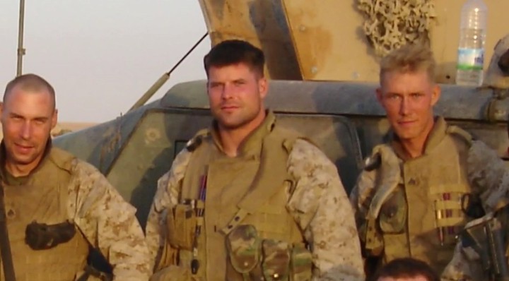 전쟁터에서 훈장을 받은 어느 미군의 그 후 인생....jpg,gif | 인스티즈