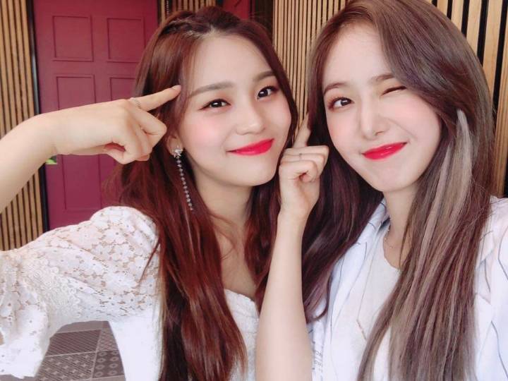 여자친구 페이스북(신비,엄지) | 인스티즈