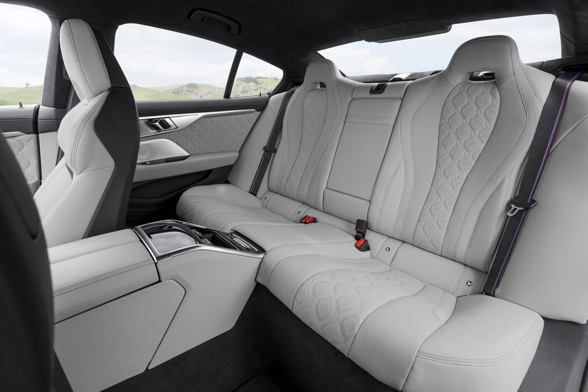 2020 BMW M8 그란쿠페 [데이터핵주의] | 인스티즈