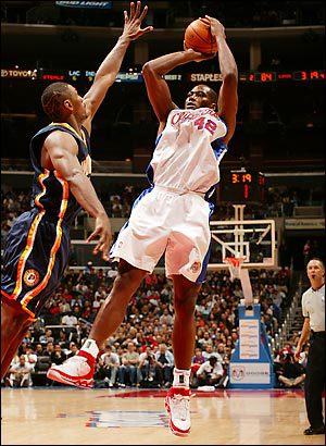 잘 알려지지 않은 마이클조던이 2001년 역대급 망픽 콰미브라운을 뽑은 뒷이야기 | 인스티즈