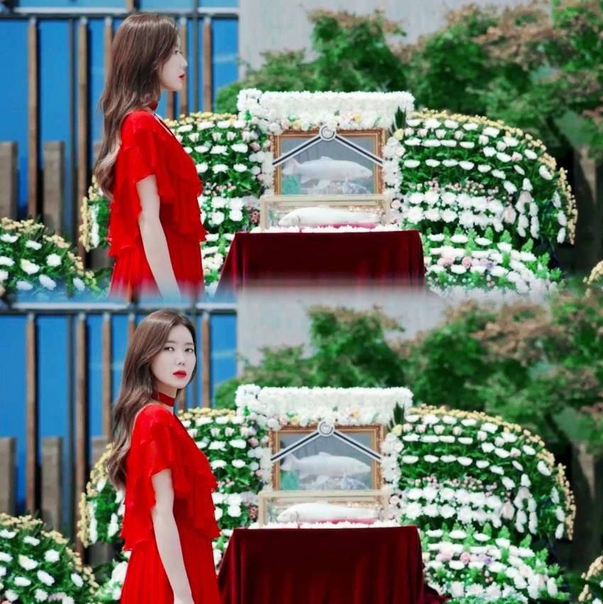 [우아한가] 장례식장에 빨간드레스 입고 빨간 장미 헌화하는 여주인공.jpgif | 인스티즈