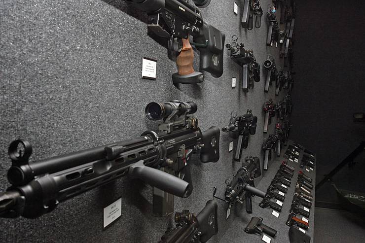 총기 회사 회의실.jpg | 인스티즈