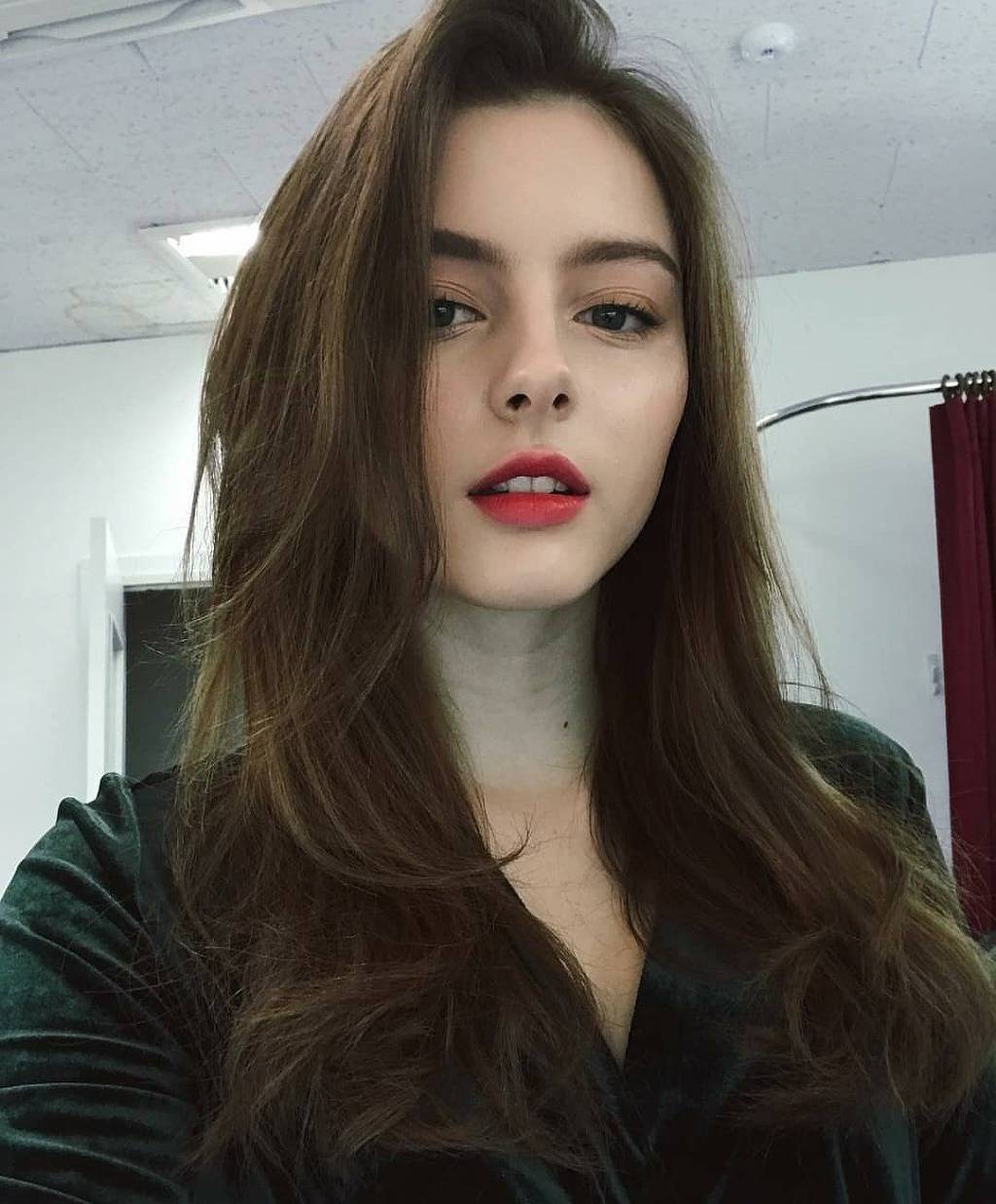 한국에서 일하는 벨라루스 모델.jpgif | 인스티즈