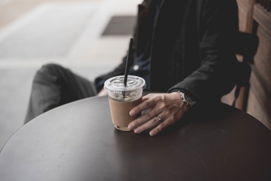  그늘은 나무의 생각이다 | 인스티즈