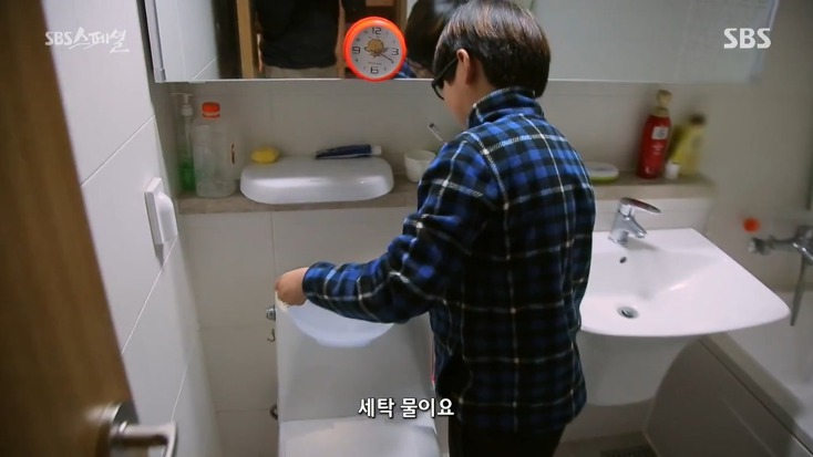 월급 300에 애 둘 있는데 200 저축하는 가족 | 인스티즈