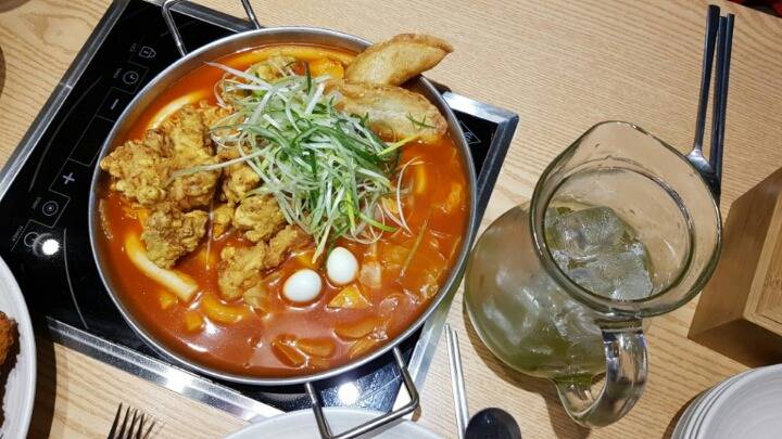 치킨과 떡볶이 환상 콜라보! 치킨떡볶이세트 치떡 gifjpg | 인스티즈