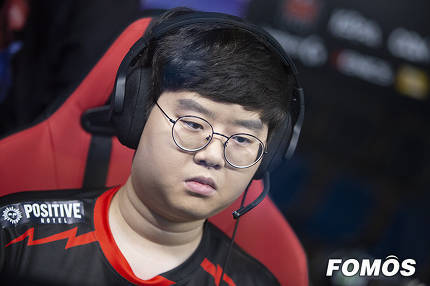 ???:.른이..되..세요.. 뭐라고? | 인스티즈