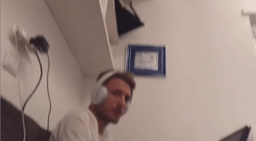 게임하는 남편 유혹하는 아내.gif | 인스티즈