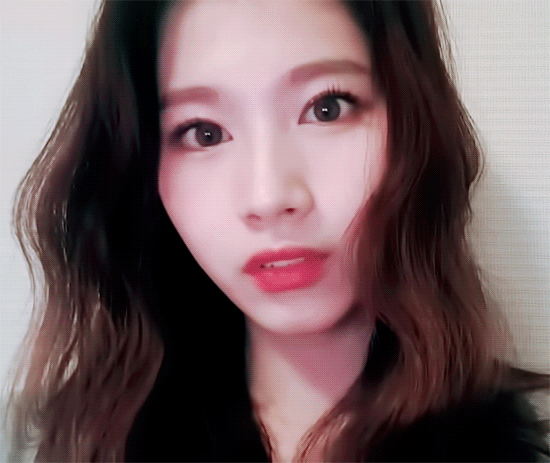 분위기있는 사나.gif | 인스티즈