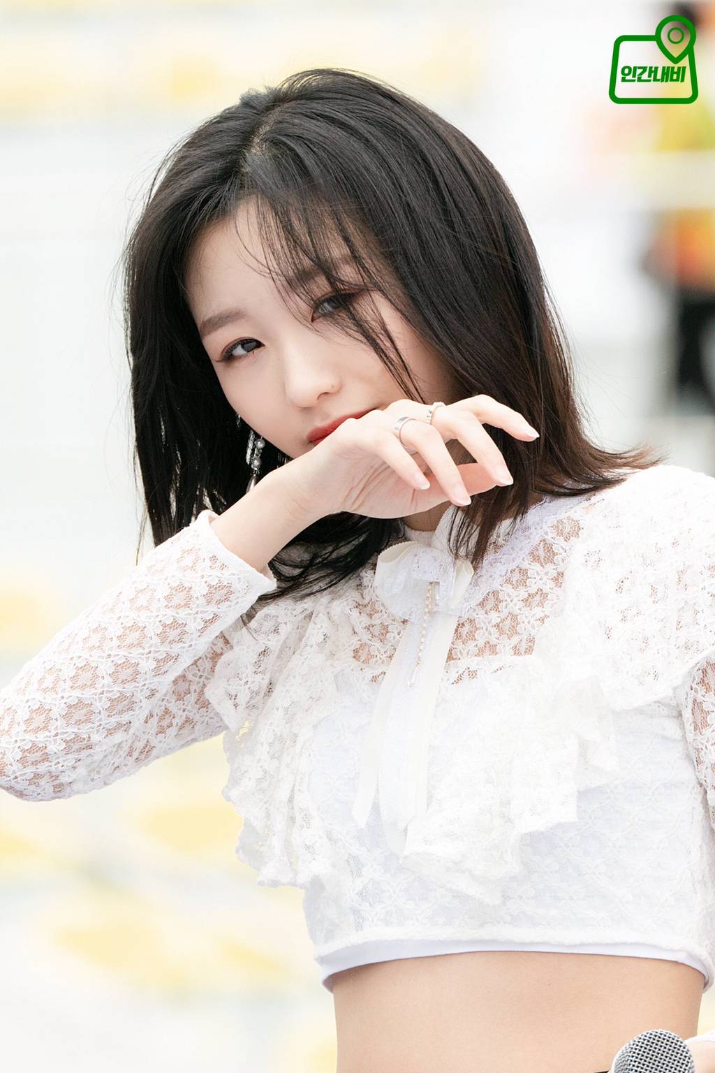 [러블리즈] 독일사는 친구에게 선물을 받아서 수정이 | 인스티즈