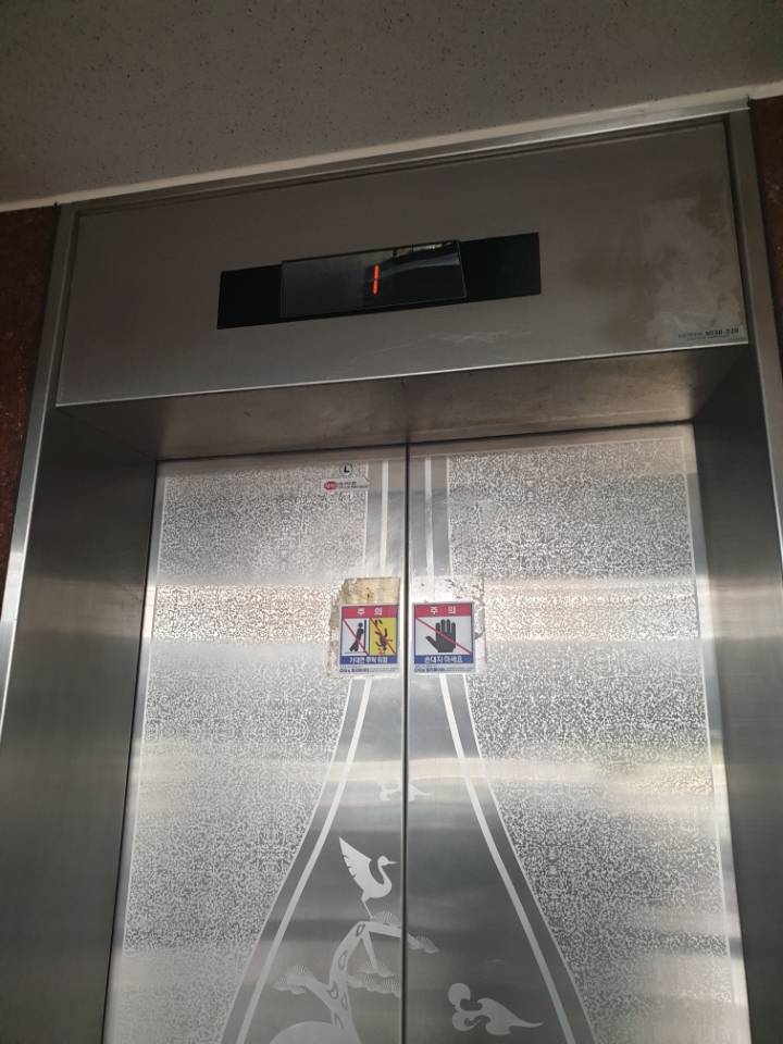 엘레베이터 타러갈때 | 인스티즈