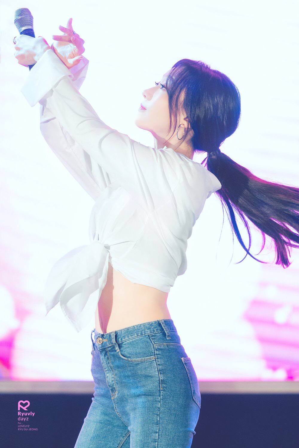 [러블리즈] 독일사는 친구에게 선물을 받아서 수정이 | 인스티즈