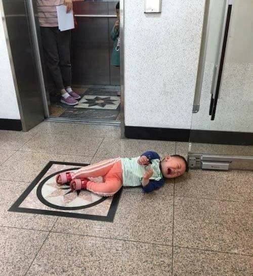 누나가 엘리베이터 버튼 먼저눌렀을때 | 인스티즈