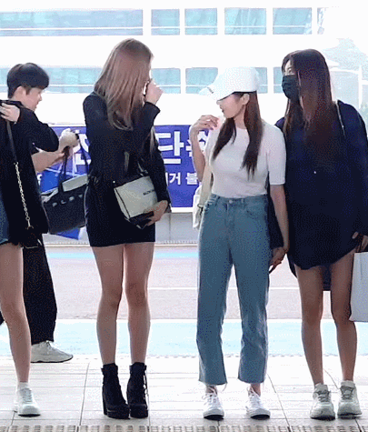 조금씩 여배우 느낌을 보여주는 걸그룹 멤버 | 인스티즈