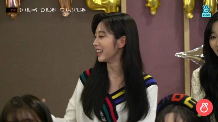 러블리즈 데뷔 4주년으로 V앱이 끝나서 캡쳐짤 | 인스티즈