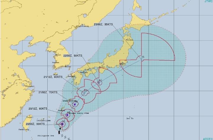 제 20호 태풍 너구리 예상 진로...한국, 미국 - 22일 일본 남쪽 먼바다 접근/일본 - 22일 소멸 + 최대풍속 초속 37~46m/s, 최대순간풍속 55~56m/s (10.20 12:00) | 인스티즈