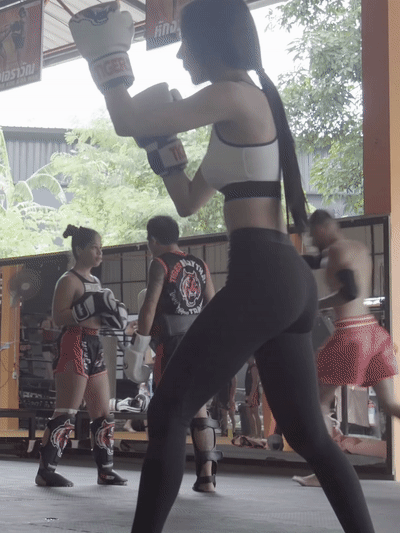 무에타이 배우는 아연 | 인스티즈