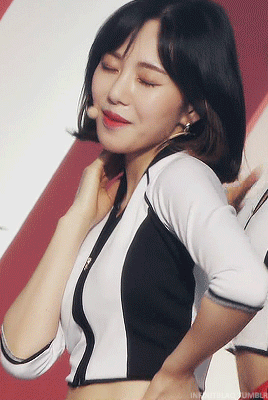 은근 섹시한 민아 | 인스티즈