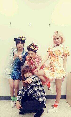 여자 아이돌 의상 레전드.jpg | 인스티즈