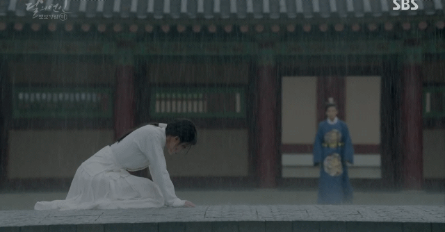 [달의연인-보보경심려] 대사 한 마디 없이 모든 감정선을 정리하며 탄생한 레전드 명장면 (feat. 원작 명장면의 재해석) | 인스티즈