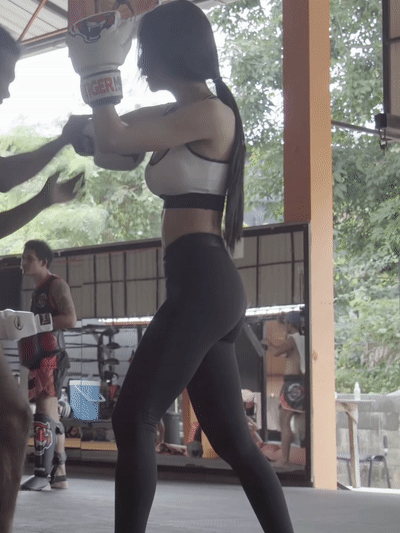 무에타이 배우는 아연 | 인스티즈